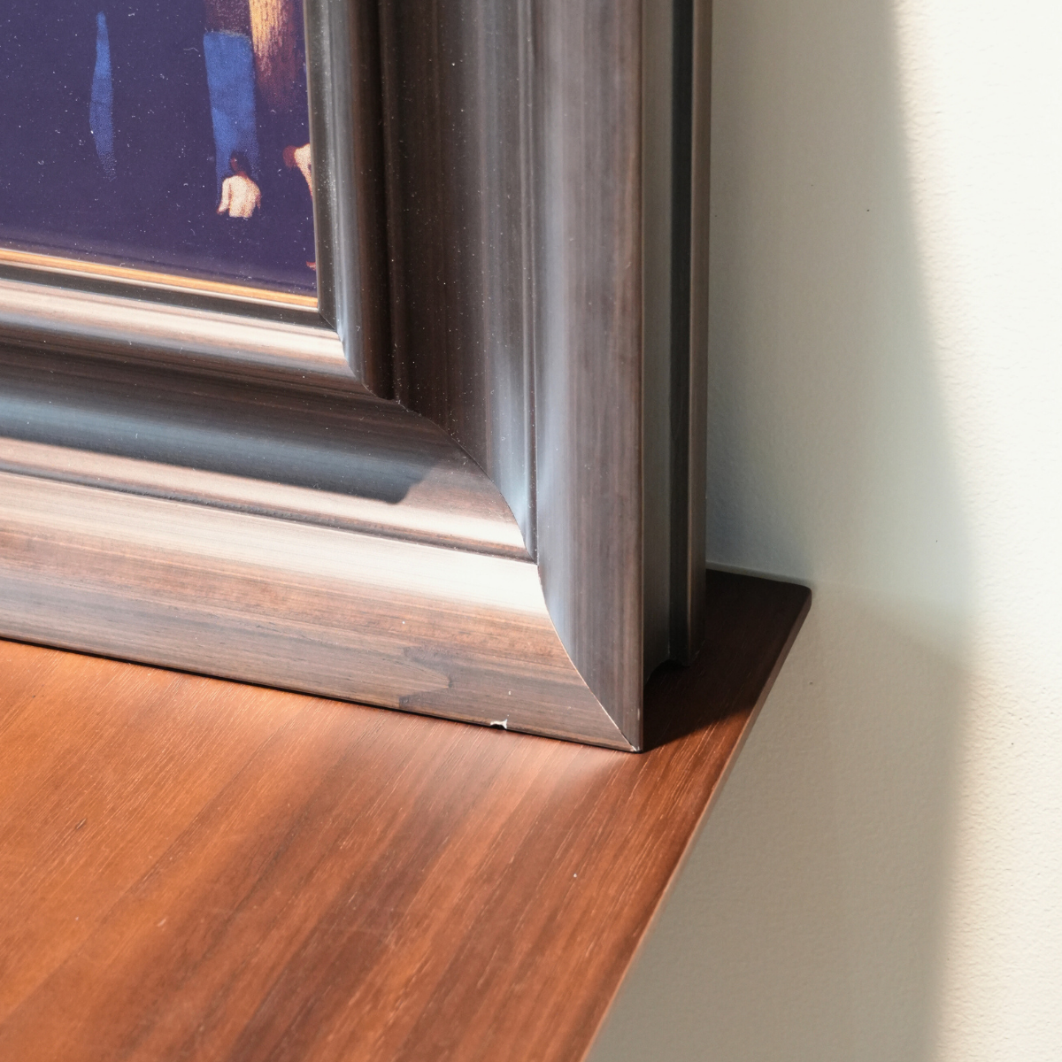 13.3” Modern Walnut Frame